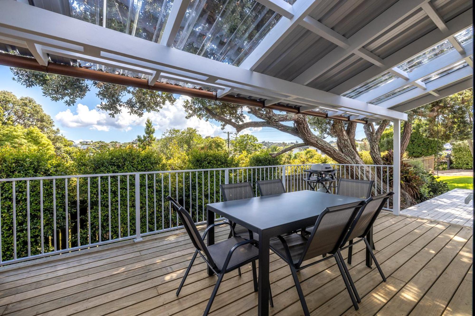 Вилла Miami One One Oneroa Экстерьер фото